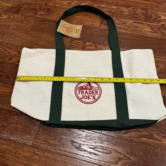 Mommy & Me NEW Trader Joe's Canvas Tote Bags Embroidered Reusable Pockets Green - Picture 7 of 16
